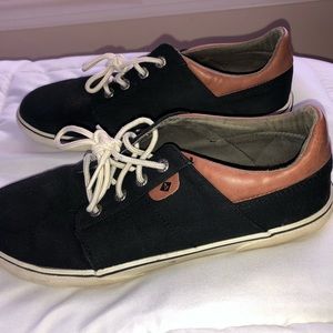Men’s Black/brown Sperry’s!!
